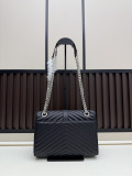 Yves Saint Laurent Classic Retro Flip Chain Shoulder Bag Size: 24 x 17 x 5 CM