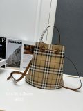 Burberry Fashion Versatile Drawstring Bucket Bag Crossbody Bag Size: 16 x 26 x 26 CM