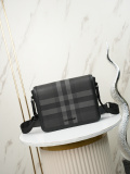 Burberry Fashion Versatile Grid Postman Bag Crossbody Bag Size: 25.5 x 6.5 x 21.5 CM