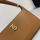 Burberry Fashion Versatile Underarm Bag Handbag Size: 28 x 5 x 14 CM