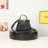 Fendi Fashion Versatile Handbag Crossbody Bag Size: 20 CM
