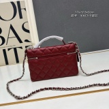 Chanel Fashion Versatile Leather Chain Crossbody Bag Lunch Box Bag Size: 17 x 19.5 x 5 CM