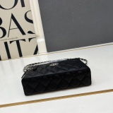 Chanel Fashion Versatile Leather Chain Crossbody Bag Lunch Box Bag Size: 17 x 19.5 x 5 CM