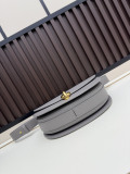 Burberry Fashion Versatile Cowhide Crossbody Bag Handbag Size: 24 x 20.5 x 8 CM