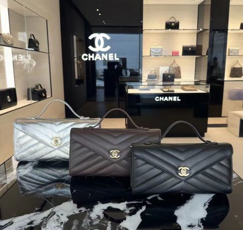 Chanel Fashion Versatile Leather Chain Crossbody Bag Handbag Size: 26 x 13.5 x 6 CM