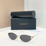 Balenciaga Fashion Versatile Personalized Glasses Sunglasses Size: 67-17-145