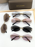 Bvlgari Fashion Versatile Personalized Serpentine Glasses Leg Glasses Sunglasses Size: 54-18-145