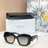 Louis Vuitton Fashion Versatile Glasses Sunglasses Size: 54-18-140