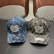 Louis Vuitton Retro Embroidered Logo Cowboy Baseball Hat Couple's Versatile Duck Tongue Hat