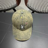 Louis Vuitton Retro Embroidered Logo Duck Tongue Hat Couple Versatile Baseball Hat