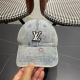 Louis Vuitton Retro Embroidered Logo Duck Tongue Hat Couple Versatile Baseball Hat