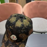 Moncler Personalized Graffiti Baseball Hat Couple Versatile Duck Tongue Hat