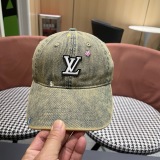 Louis Vuitton Retro Embroidered Logo Duck Tongue Hat Couple Versatile Baseball Hat
