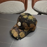 Moncler Personalized Graffiti Baseball Hat Couple Versatile Duck Tongue Hat