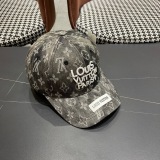 Louis Vuitton Retro Embroidered Logo Cowboy Baseball Hat Couple's Versatile Duck Tongue Hat