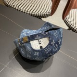 Louis Vuitton Retro Embroidered Logo Cowboy Baseball Hat Couple's Versatile Duck Tongue Hat