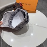 Louis Vuitton Fashion Retro Versatile Duck Tongue Hat Couple Baseball Hat