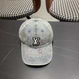 Louis Vuitton Retro Embroidered Logo Duck Tongue Hat Couple Versatile Baseball Hat