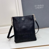 Dior Classic Checkered Leather Crossbody Bag Shoulder Bag Size: 21 x 18 x 6.5CM