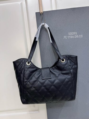 Chanel Fashion Versatile Small Fragrant Tote Bag Size: 34 x 26 x 12 CM