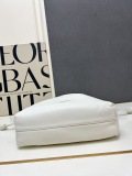 Loewe Fashion Versatile Cloud Bag Sheepskin Handbag Crossbody Bag Size: 32 x 20 x 10 CM