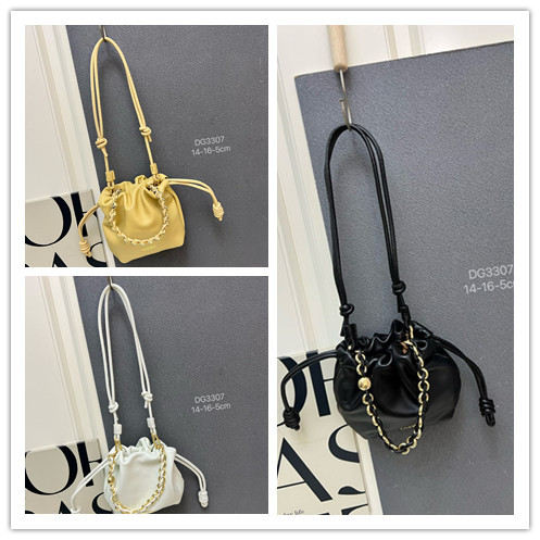 Loewe Fashion Mini Versatile Cloud Bag Sheepskin Handbag Crossbody Bag Size: 14 x 16 x 5 CM