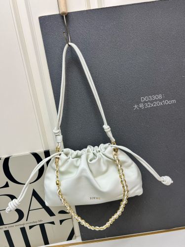Loewe Fashion Versatile Cloud Bag Sheepskin Handbag Crossbody Bag Size: 32 x 20 x 10 CM