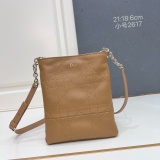 Dior Classic Checkered Leather Crossbody Bag Shoulder Bag Size: 21 x 18 x 6.5CM