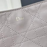 Dior Classic Checkered Leather Crossbody Bag Shoulder Bag Size: 25 x 21 x 6.5CM