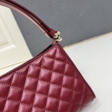Chanel New Classic Versatile Underarm Bag Handbag Size: 14 x 22.5 x 7.5CM