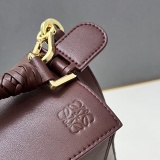 Loewe Puzzle Fashion Woven Handbag Crossbody Bag Size: 24 x 10.5 x 16 CM