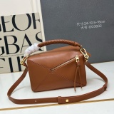 Loewe Puzzle Fashion Woven Handbag Crossbody Bag Size: 24 x 10.5 x 16 CM