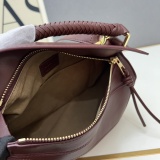 Loewe Puzzle Fashion Woven Handbag Crossbody Bag Size: 24 x 10.5 x 16 CM