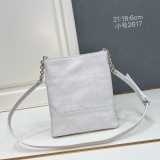 Dior Classic Checkered Leather Crossbody Bag Shoulder Bag Size: 21 x 18 x 6.5CM