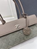 Chanel Fashion Versatile Leather Tote Handbag Crossbody Bag Size: 29 x 16 x 12 CM