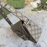 Gucci Fashion Versatile Asymmetric Flip Underarm Bag Handbag Size: 26.5 x 17 x 8 CM