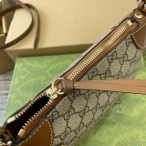 Gucci Fashion Versatile Underarm Bag Handbag Size: 24.5 x 16 x 5 CM