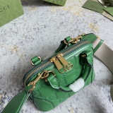 Gucci Classic GG Handbag Crossbody Bag Shoulder Bag Size: 19 x 13 x 10 CM