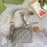 Gucci Classic GG Chain Crossbody Bag Shoulder Bag Size: 23 x 19 x 8 CM