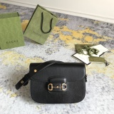 Gucci Classic Horseclip Flip Top Handbag Shoulder Bag Size: 25 x 18 x 8 CM