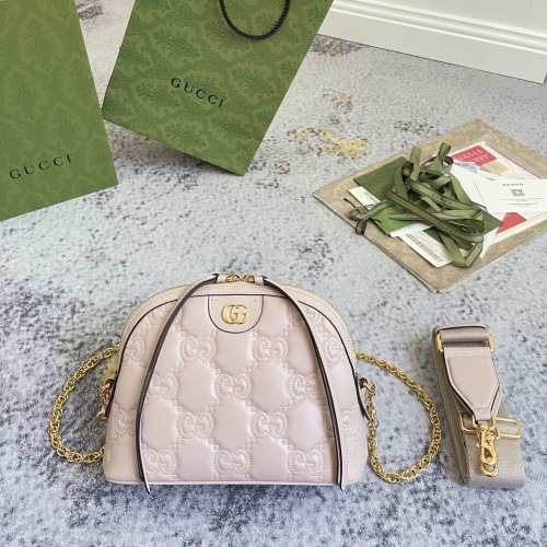 Gucci Classic GG Chain Crossbody Bag Shoulder Bag Size: 23 x 19 x 8 CM