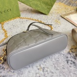 Gucci Classic GG Chain Crossbody Bag Shoulder Bag Size: 23 x 19 x 8 CM