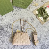 Gucci Classic GG Chain Crossbody Bag Shoulder Bag Size: 23 x 19 x 8 CM