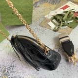 Gucci Classic GG Chain Crossbody Bag Shoulder Bag Size: 23 x 19 x 8 CM