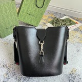 Gucci Classic Versatile Bucket Bag Crossbody Bag Shoulder Bag Size: 25.5 x 28 x 16.5 CM