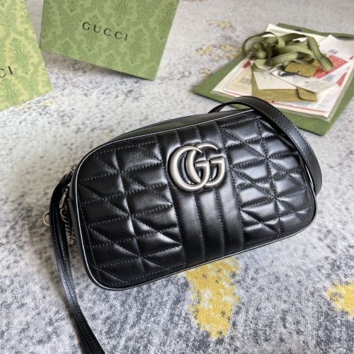 Gucci Classic GG Chain Camera Bag Shoulder Bag Size: 24 x 12 x 7 CM