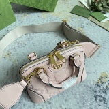 Gucci Classic GG Handbag Crossbody Bag Shoulder Bag Size: 19 x 13 x 10 CM