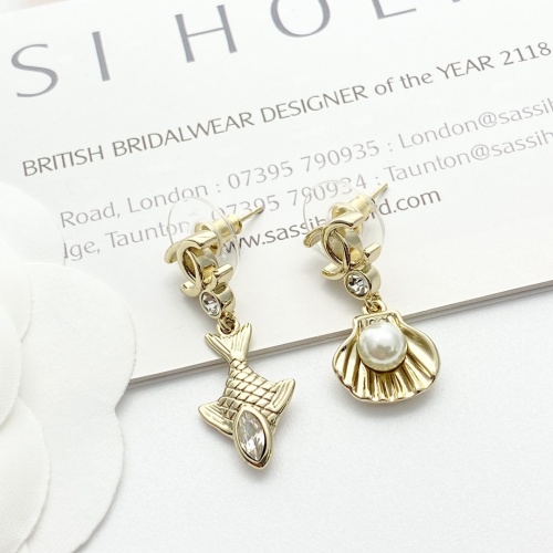Chanel Fashion Asymmetric Shell Small Fish CC Earrings