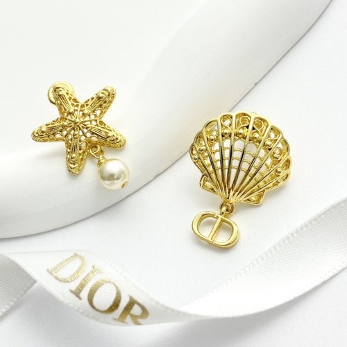 Dior Fashion Versatile Asymmetric Hollow Sea Star Shell Earrings