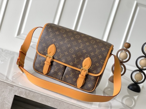 Louis Vuitton Classic Logo Printed Versatile Postman Bag Shoulder Bag Crossbody Bag Size: 24 x 12 x 35.5 CM